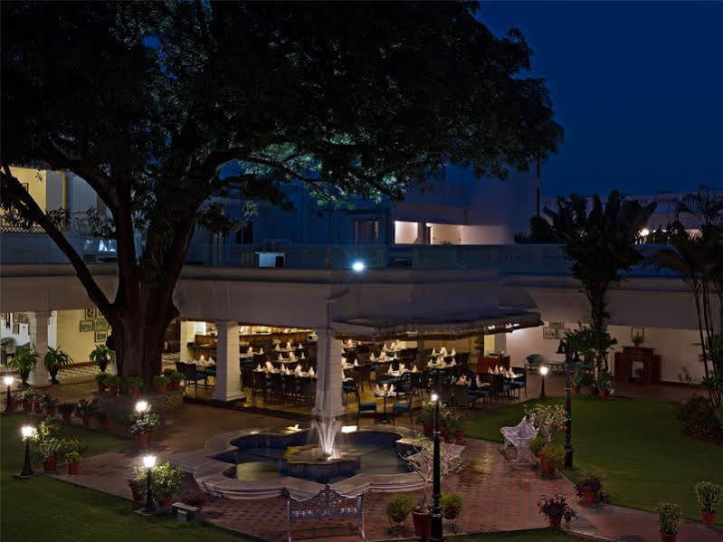 Jehan Numa Palace Hotel Bhopal Exterior photo